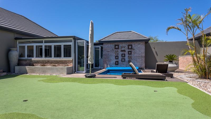 5 Bedroom Property for Sale in Num Num Cape Estate Western Cape